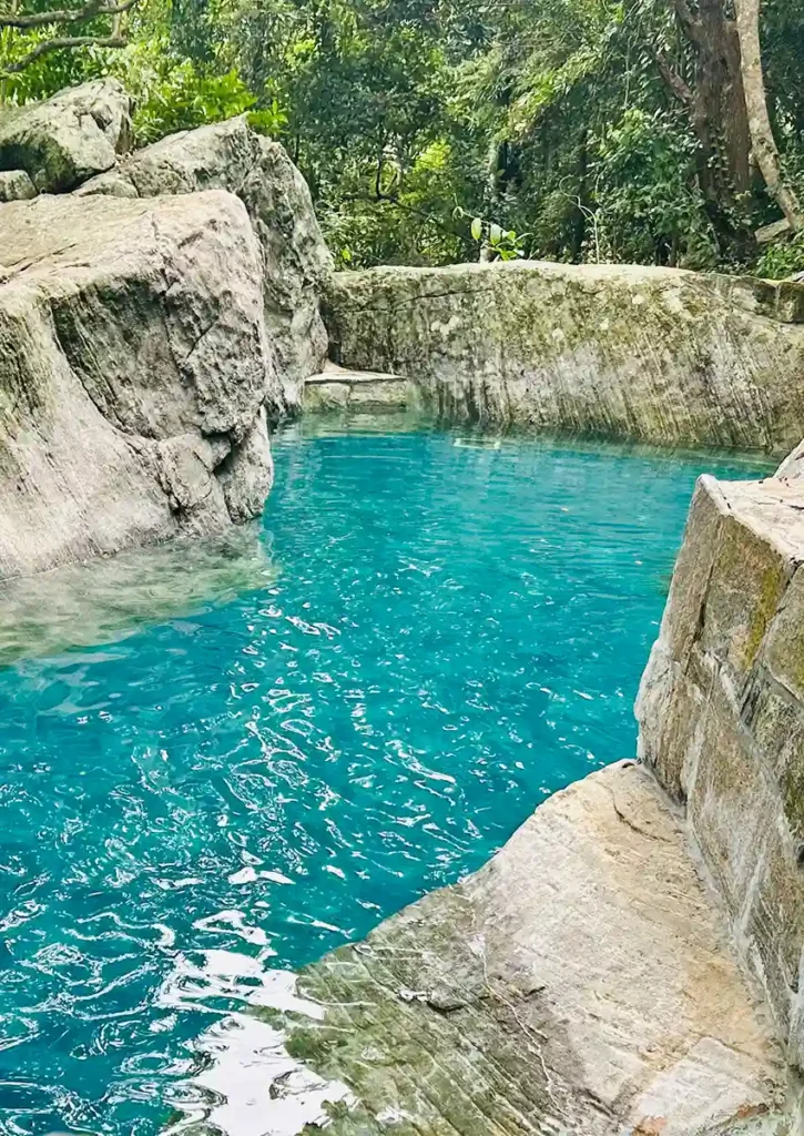 Hotels with natural pools in Sri Lanka Eco-lodges with natural swimming pools Natural pool resorts near Knuckles Range Organic swimming pool retreats Sri Lanka Boutique hotels with natural water pools